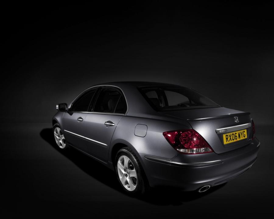  Honda Legend 2004 года  (фото 9 из 68)